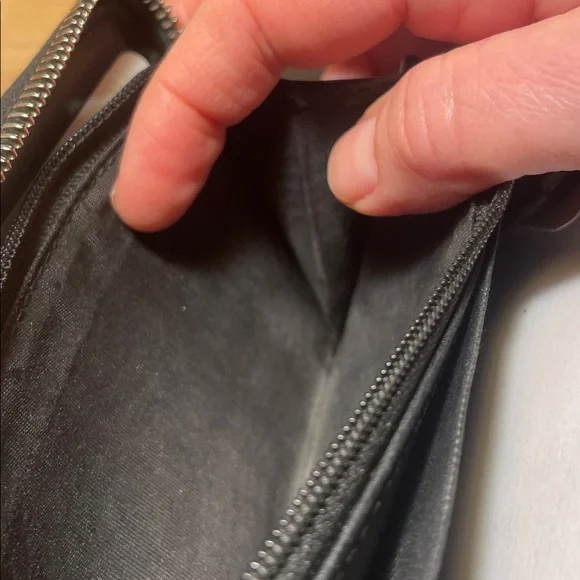 Gucci Tiger GG Supreme Monogram Zippy Wallet with Box & Dust Bag FULL INCLUSION - Picture 11 of 16